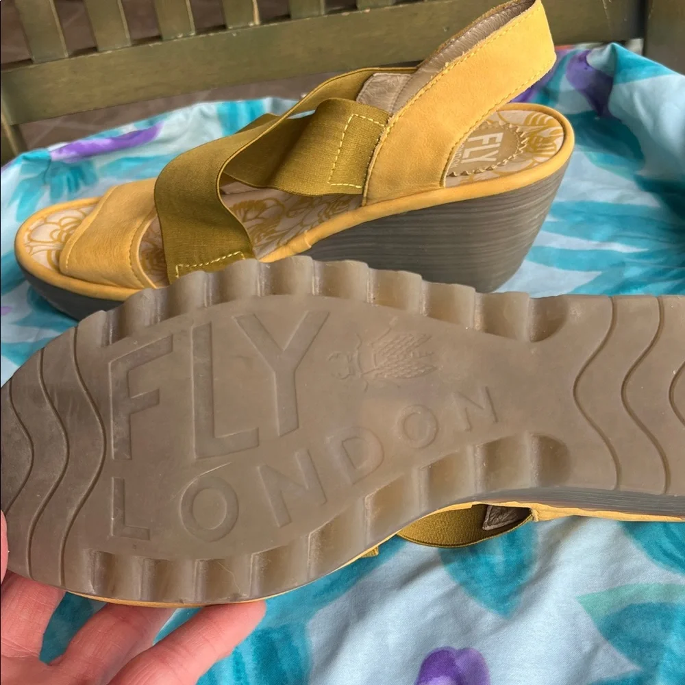 Fly London sling back platform wedge shoes size 39, 8-8.5